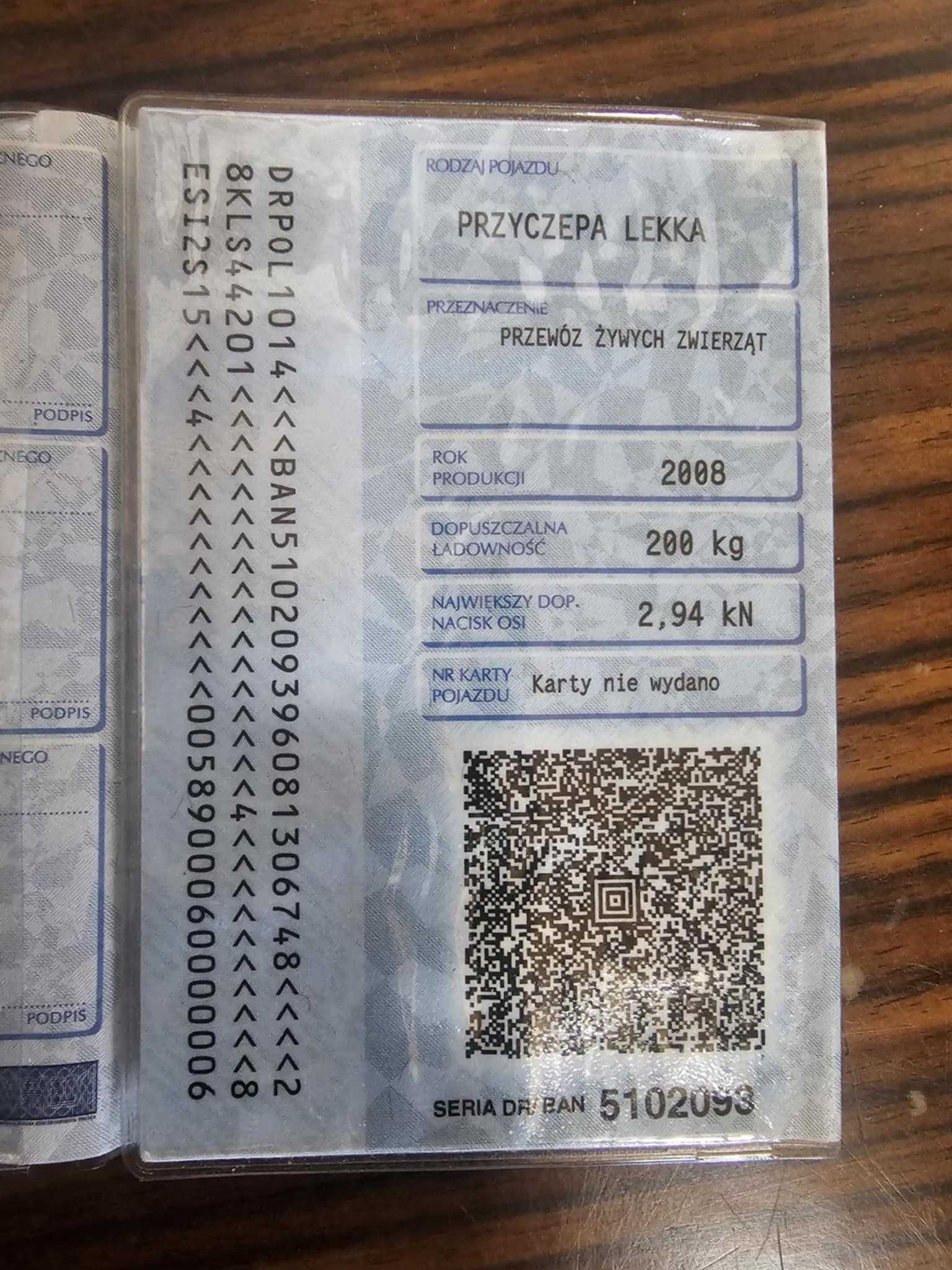 Przyczepka do przewozu psów