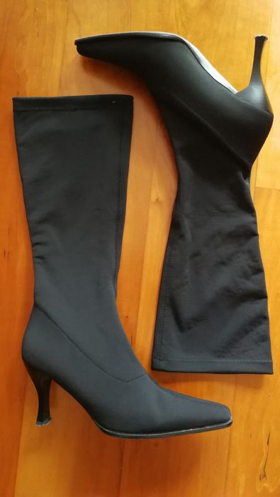 Impecáveis Botas altas  em lycra n.37 pretas
