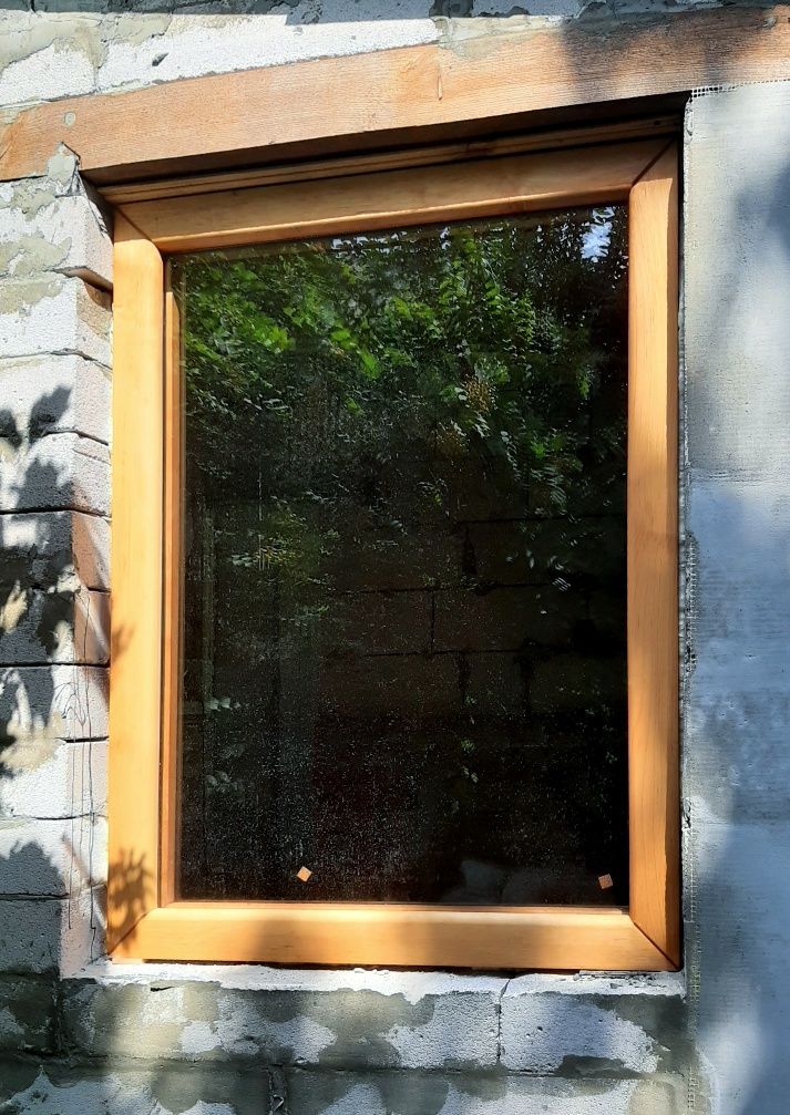 Двері дерев'яні вікна з дерева столярні вироби