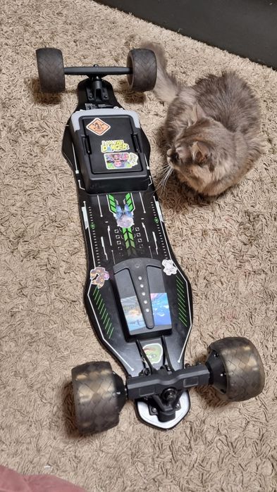 Електроскейт Isinwheel V8 (новий, пробіг 21км)
 
V8
 
Electric
 
Skate