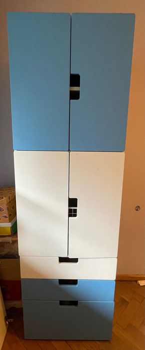 Szafa IKEA Smastad biało-niebieskia 60x55x180 cm
