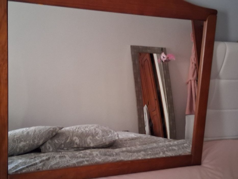 Espelho moldura em madeira