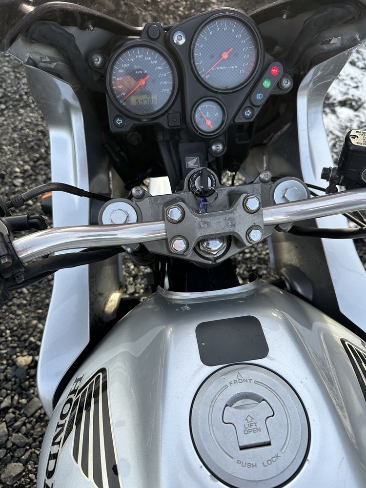 Honda CB600F Hornet S