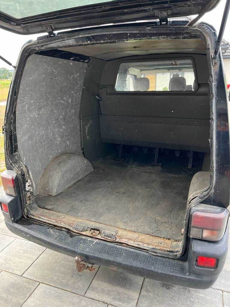 Volkswagen Transporter T4 2.5 TDI