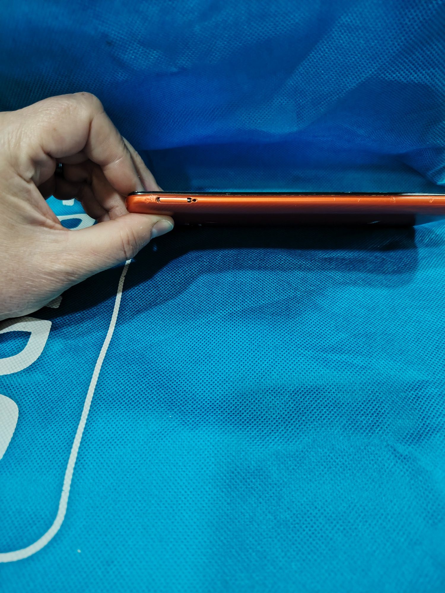 70€ redmi 9c com marcas de uso na película de vidro,a funcionar