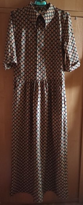 Платье . Женская одежда.