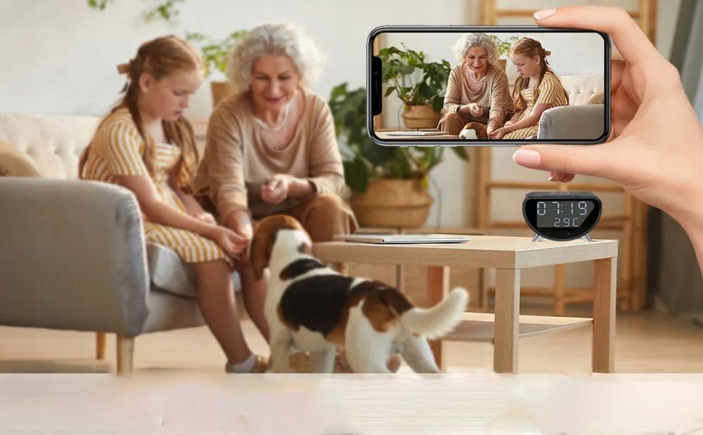 Budzik Ukryta Kamera Szpiegowska Ładowarka Indukcyjna Zegar 32GB Wifi