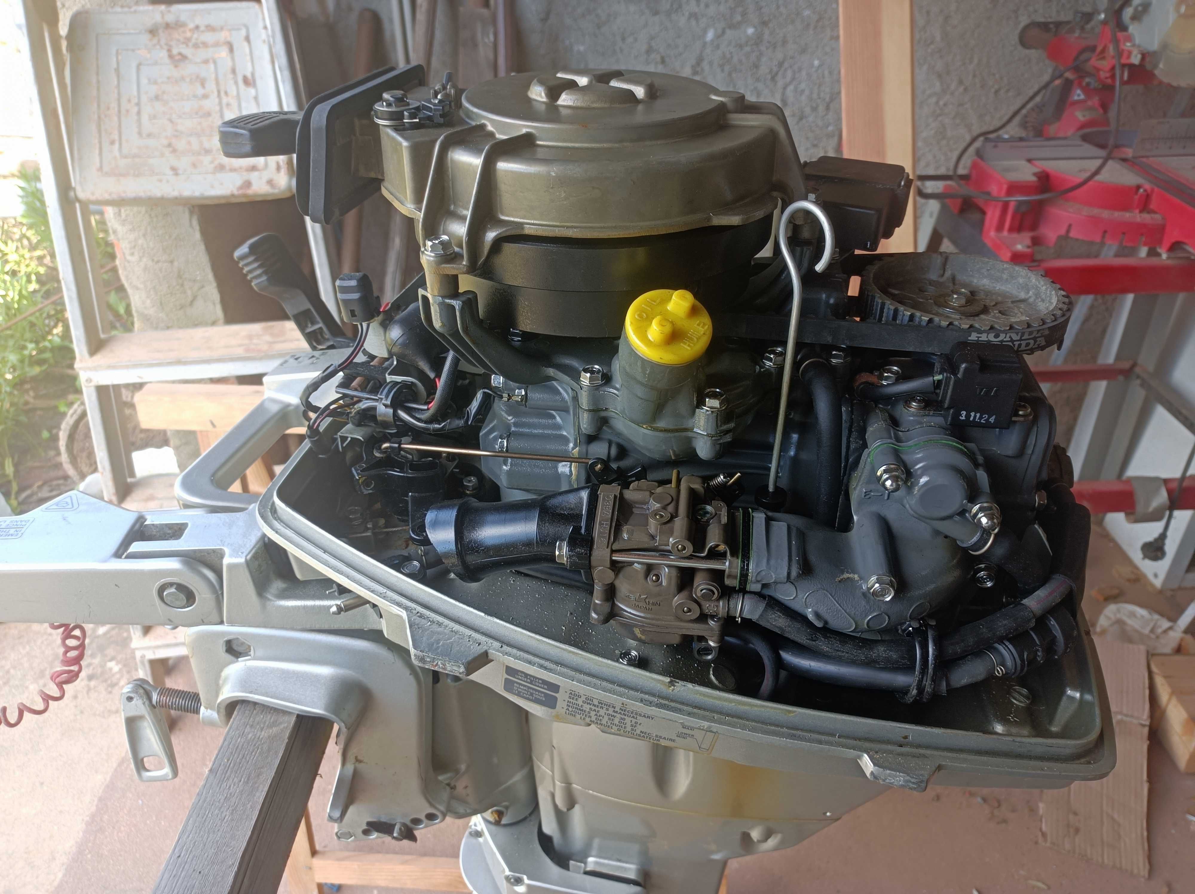 Motor barco Honda 9.9 cv praticamente novo