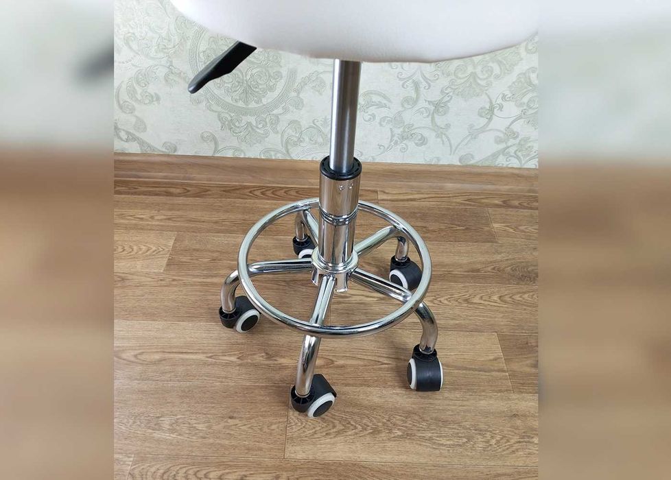 Стілець для майстра Salon-07 крісло кругле на колесах / Стул мастера