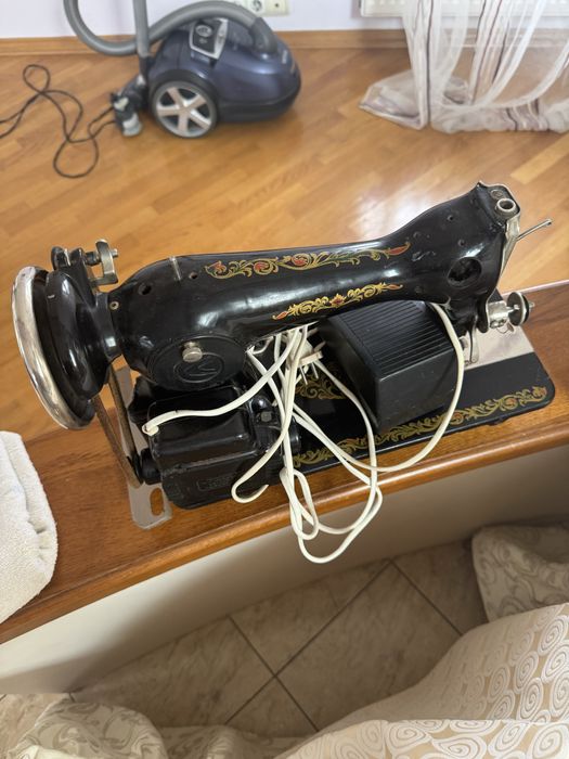 Швейна машинка Подолянка