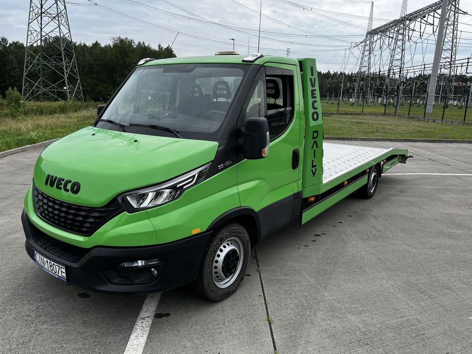 Iveco daily auto laweta 2.3 90398 km przebiegu