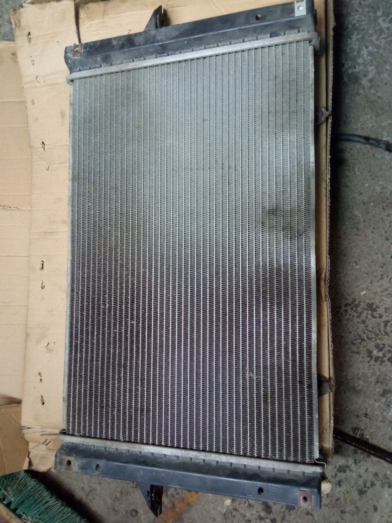 Радиатор на Вольво 850