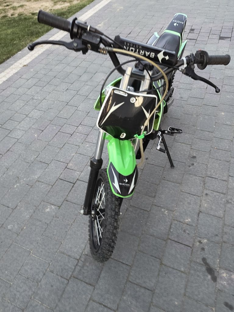 Cross125 Barton.