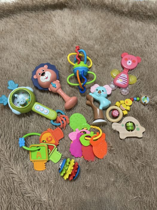 Набір іграшок (гризунці, цокотушки)