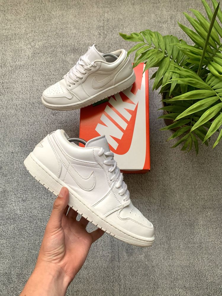 Кросівки Nike SB Air Jordan 1 White [42]