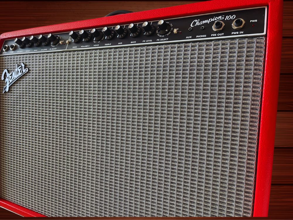 Amp Guitarra combo Fender Champion 100 COR RARA RED