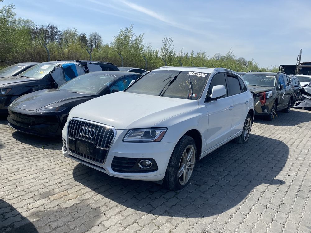 Крило Audi Q5 8R, SQ5 четверть Розборка шрот Ауді Ку5 8Р LS9R