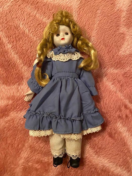 Bonecas de porcelana