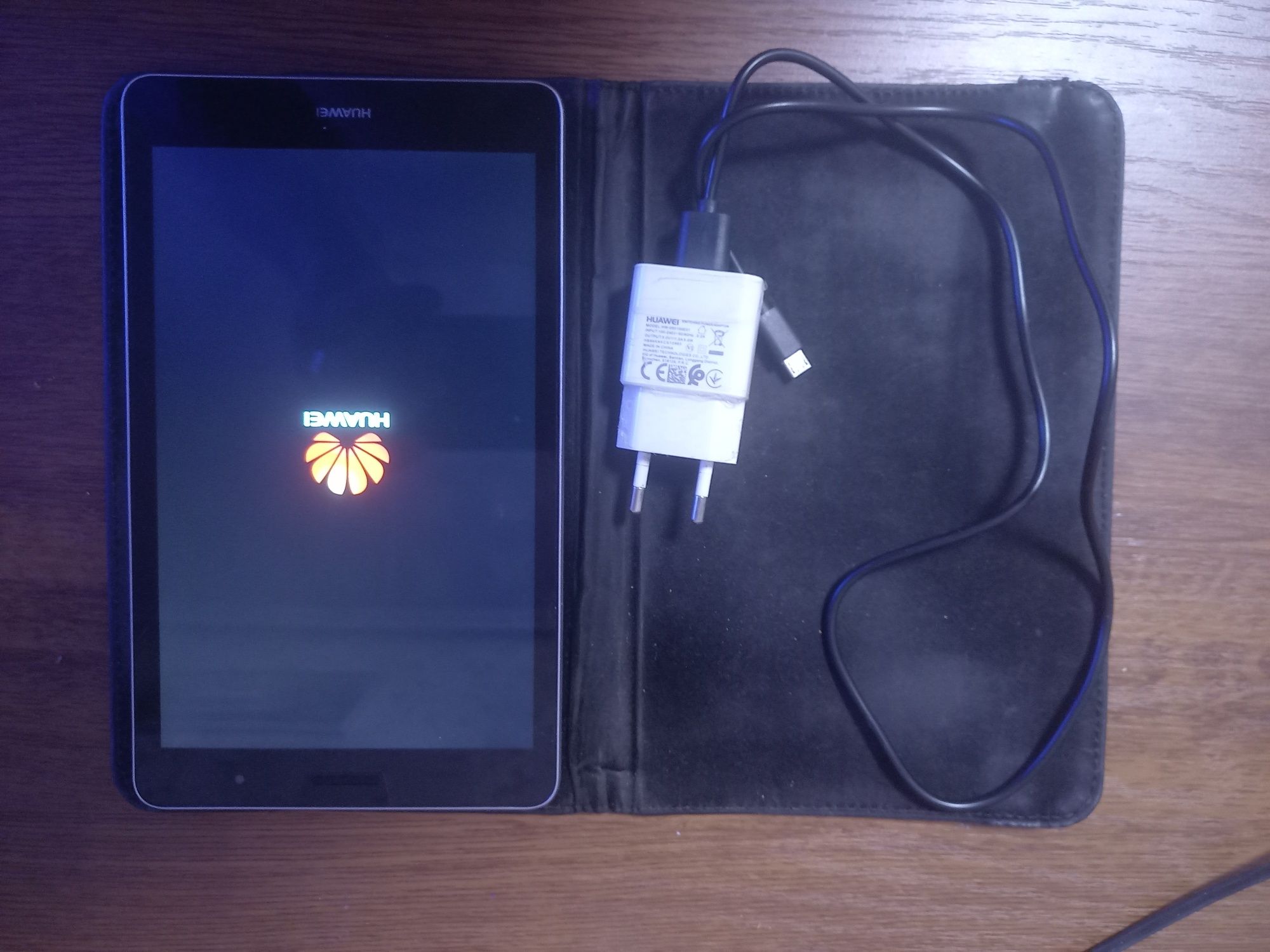 Продам планшет HUAWEI 7" бу