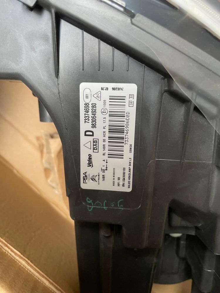 Otica frente direira citroen C4 C4x Ultimo modelo NOVO