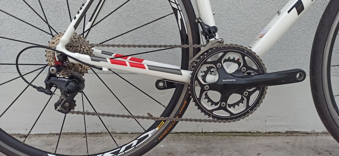 TREK MADONE 2.1, Shimano 105, Rozmiar 58