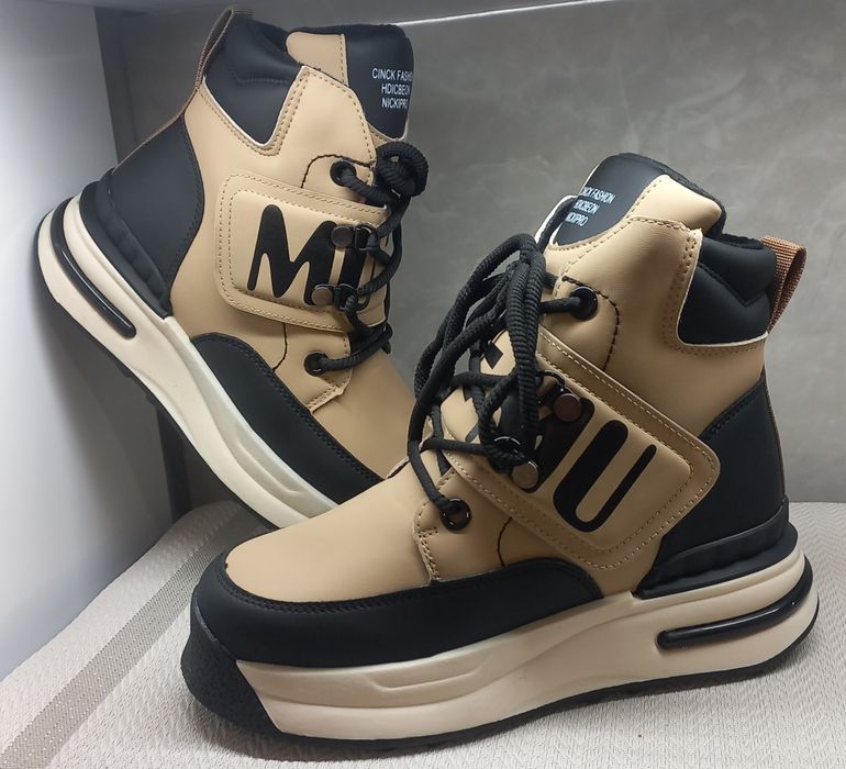 Стильні зимові чобітки 32,33,34 розмір