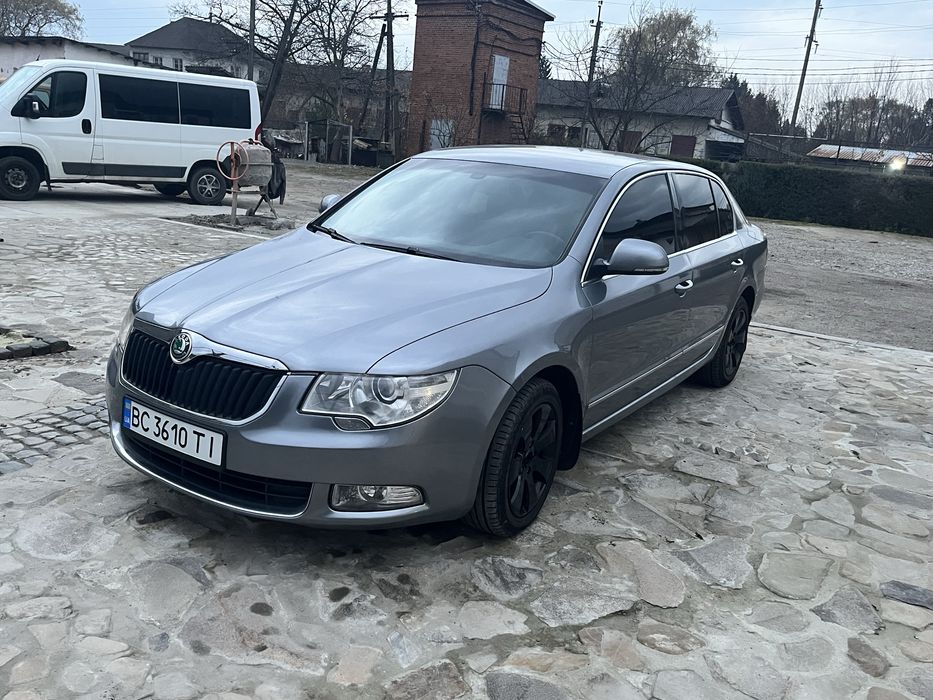 Skoda Superb 2.0 дизель, автомат