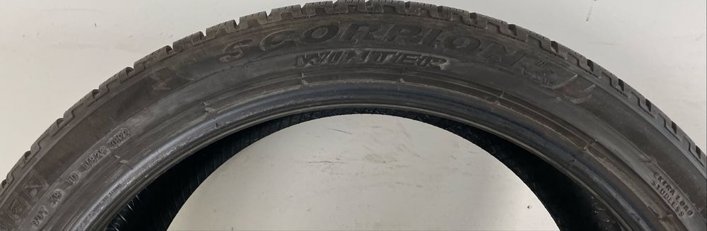 285/35R22 106V Pirelli Scorpion Winter