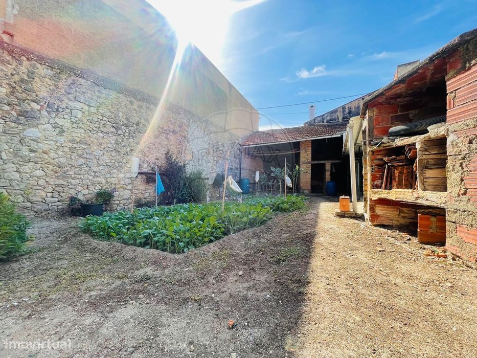 Moradia T4 para venda