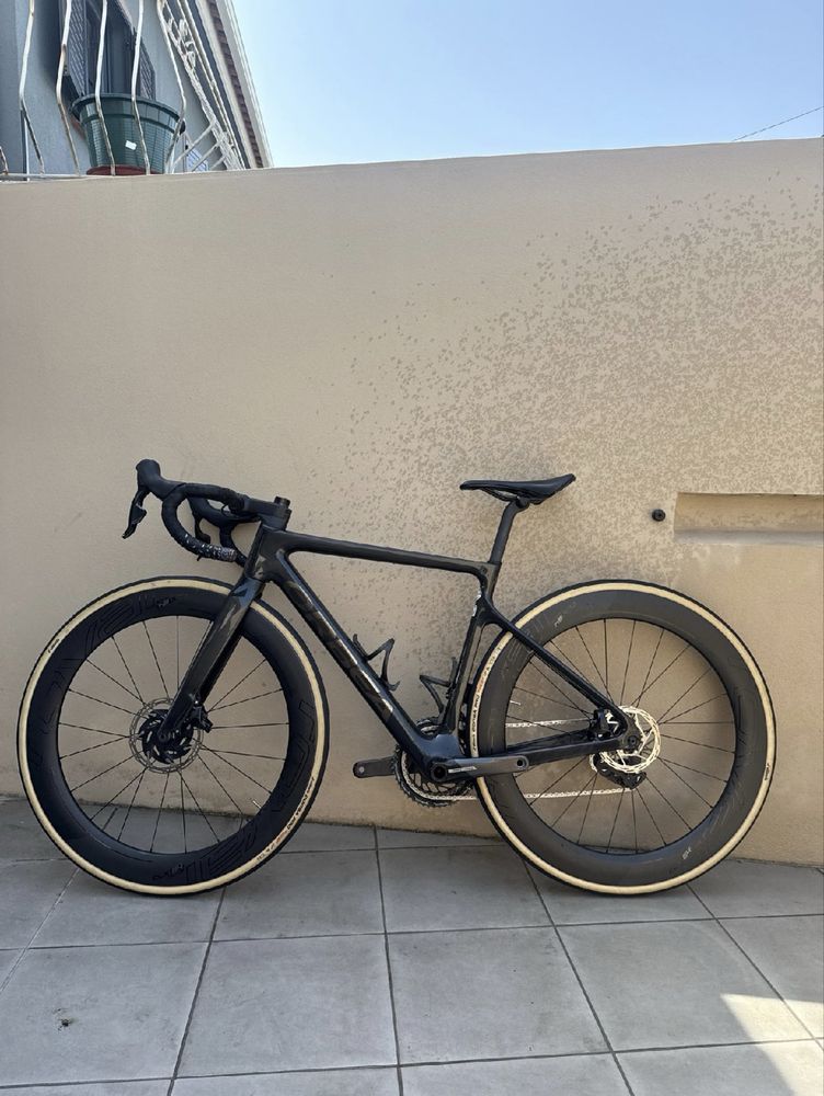Orbea Orca M31eTEAM 2022-AXS + Rodas Roval CLX64 Rapid + Favero