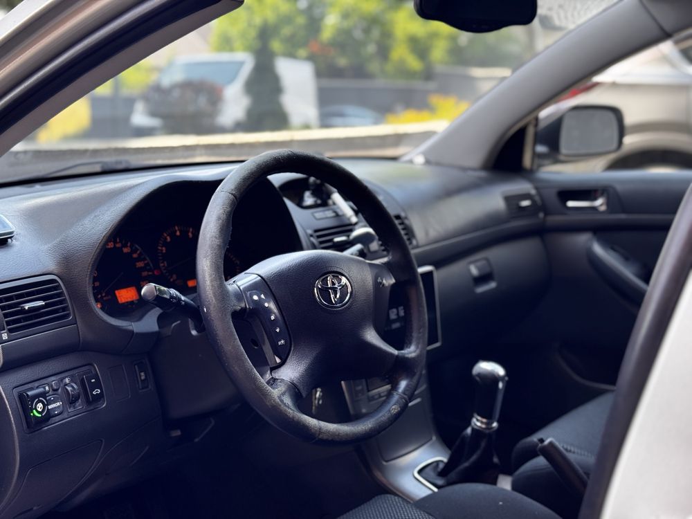 Продається Toyota Avensis