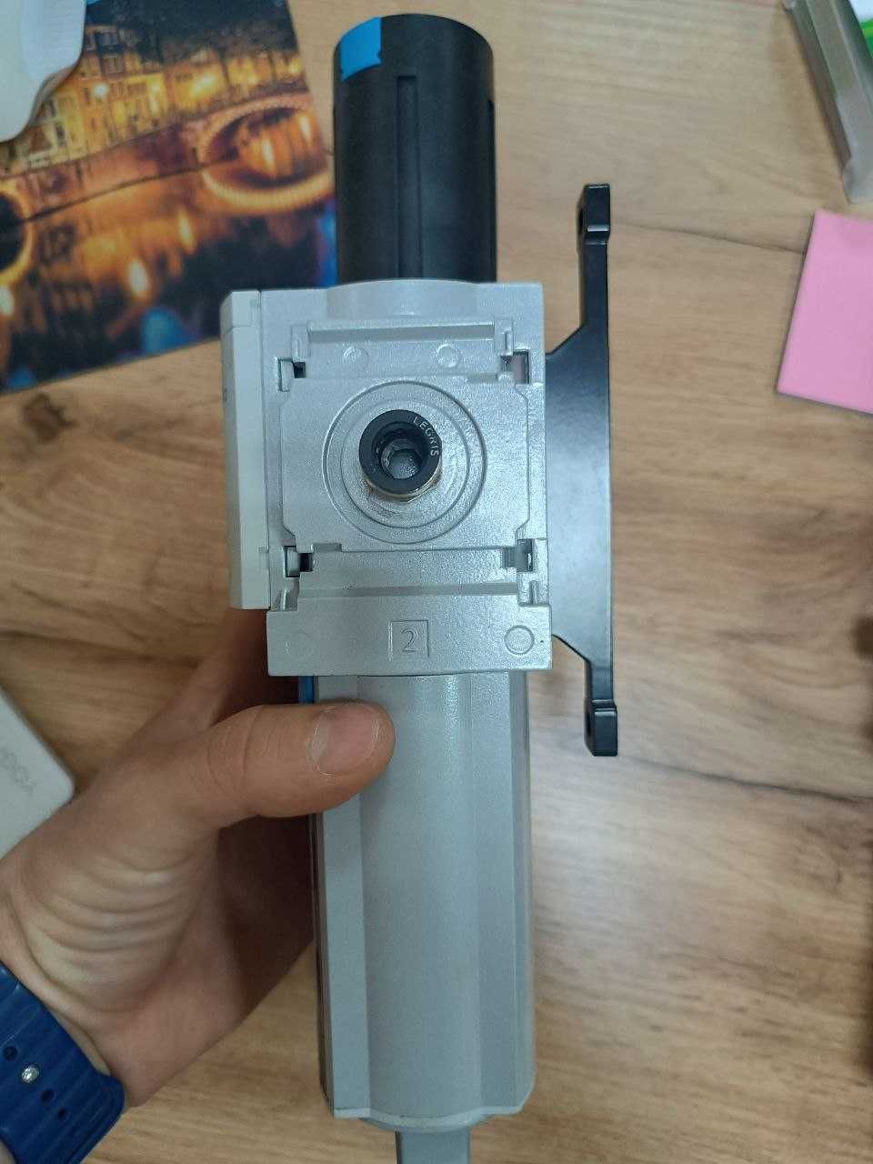 Система підготовки повітря MS6-LFR-1/4-D6-E-U-V-AS фільтрРегуляторТиск