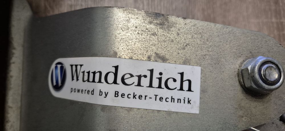 Мотоподкат для всех видов мотоциклів до 260 кг. Комплектується итальян