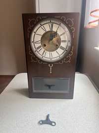 Zegar nakręcany Predom Metron 43.5 cm wysokość