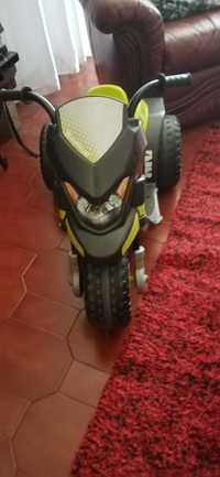 Moto de bateria criança