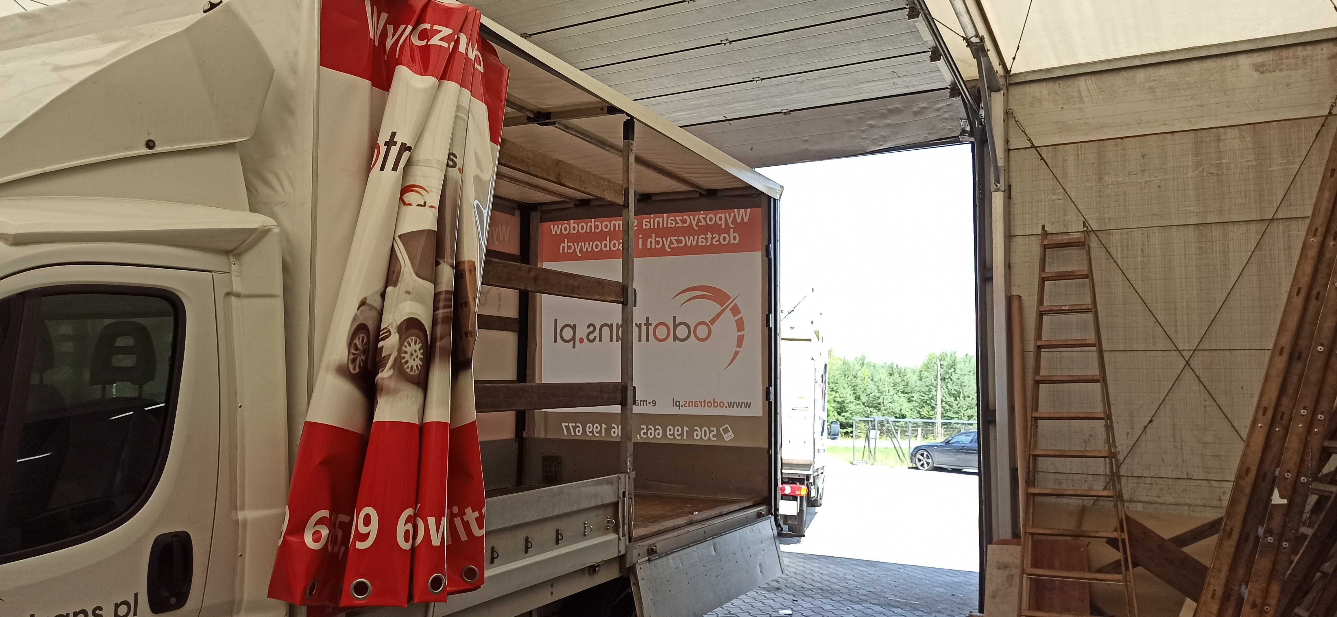 Wynajem aut dostawczych z windą, hydroklapa, winda plandeka Tarnów