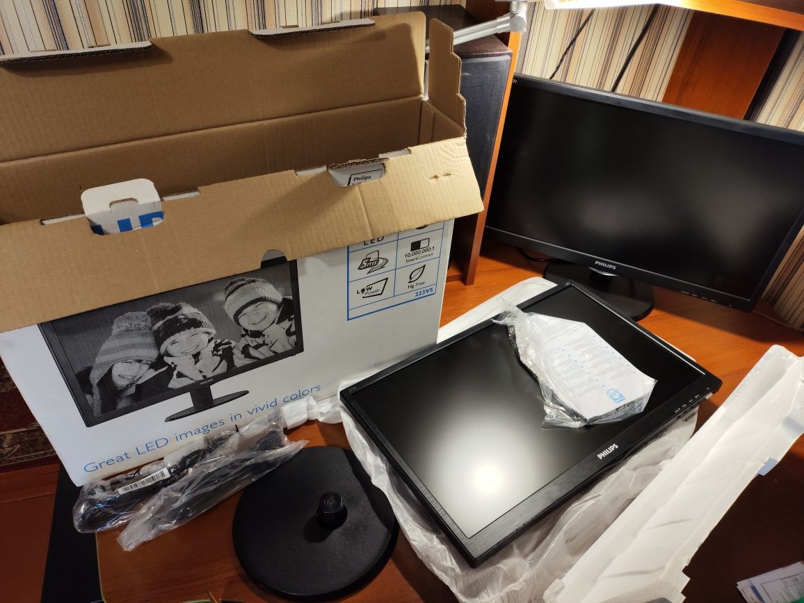 Монітор Philips V223 Full HD 21.5"