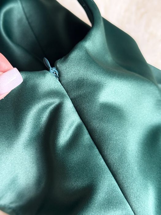 Витончена вечірня сукня в стилі old money, шита індивідуально