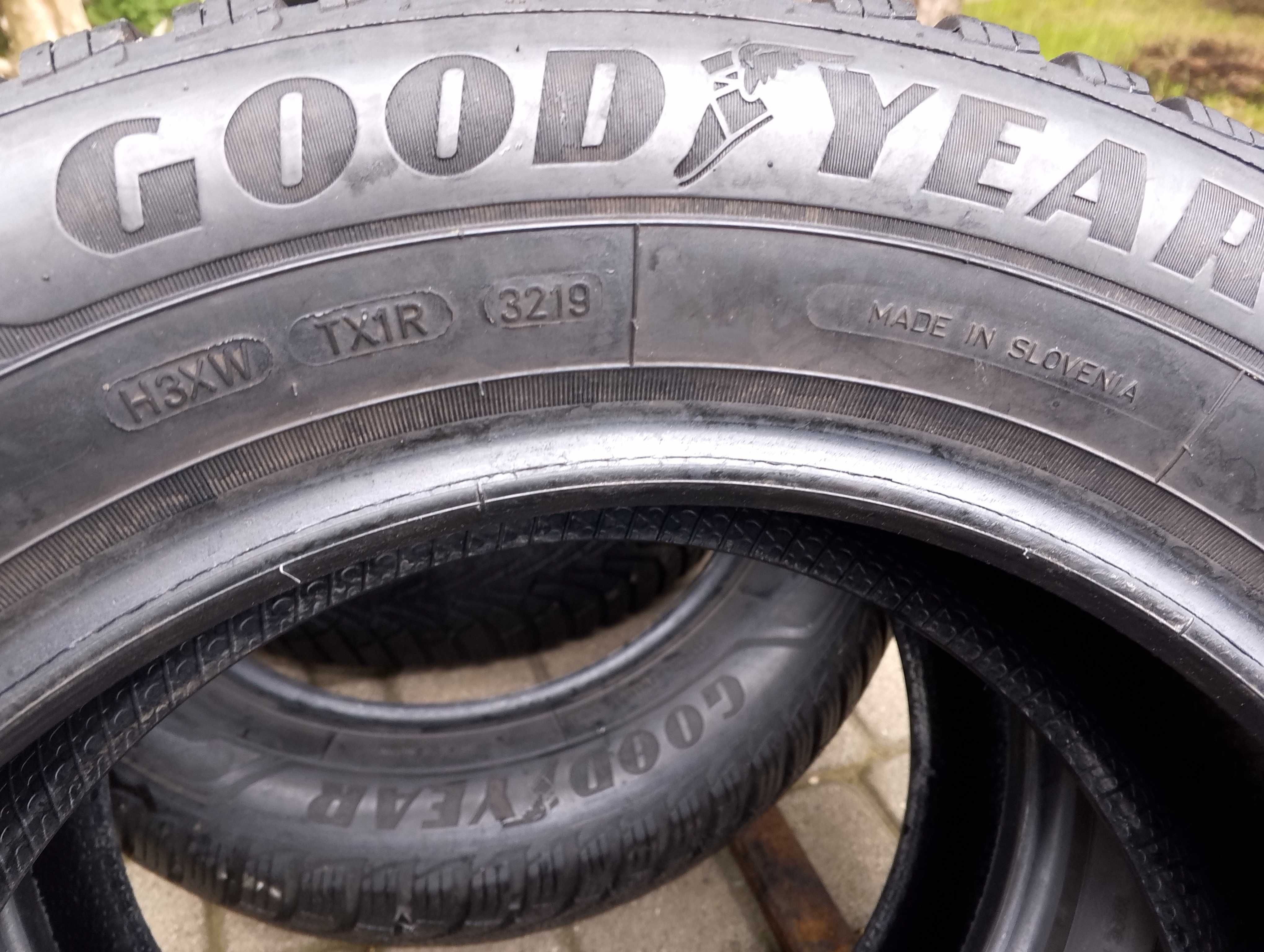 opony jak NOWE  4 szt. 205/60/16 Goodyear Ultra Grip 9