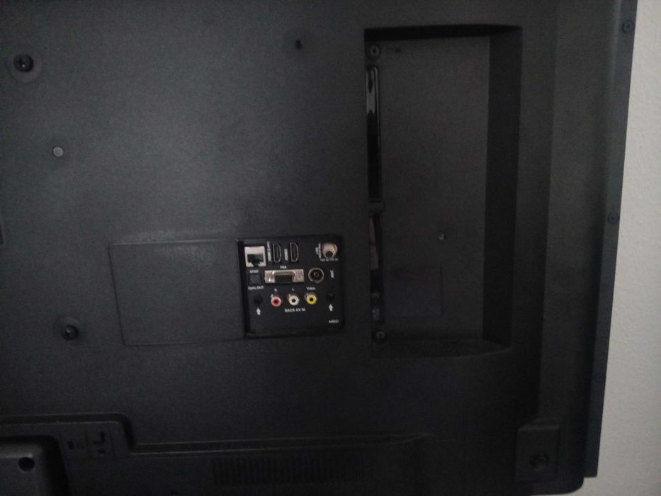 TV Led Panasonic TX-49FX555E como nova