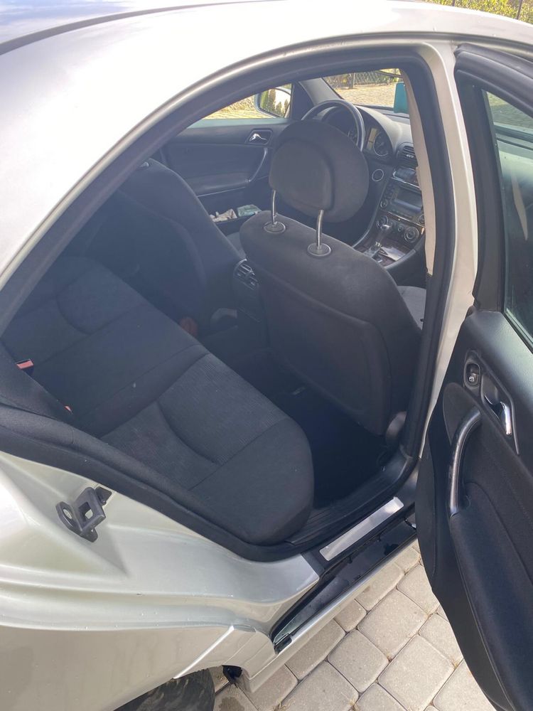 Mercedes C180 kompeessor