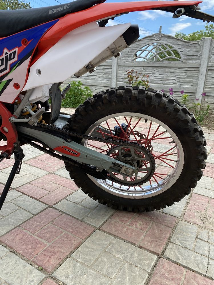 Продам мотоцикл bse s2