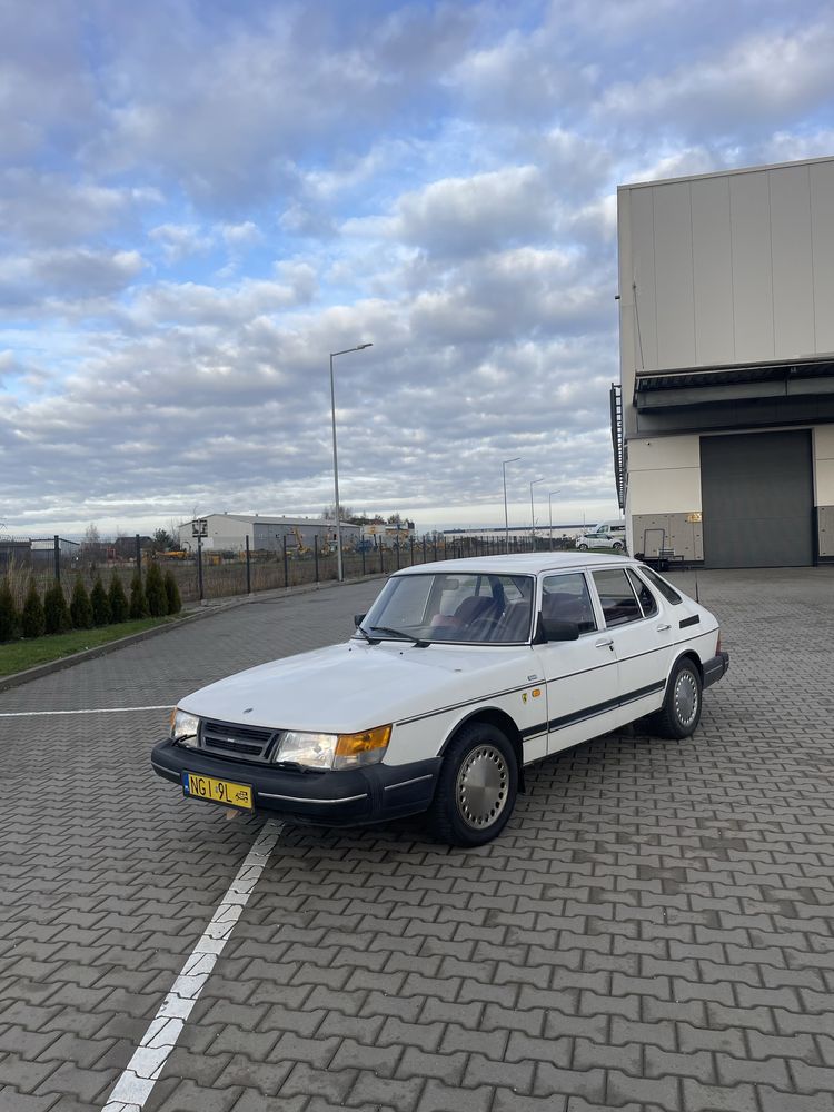 Saab 900 krokodyl  okazja tanio saab900 zabytek klasyk żółte tablice