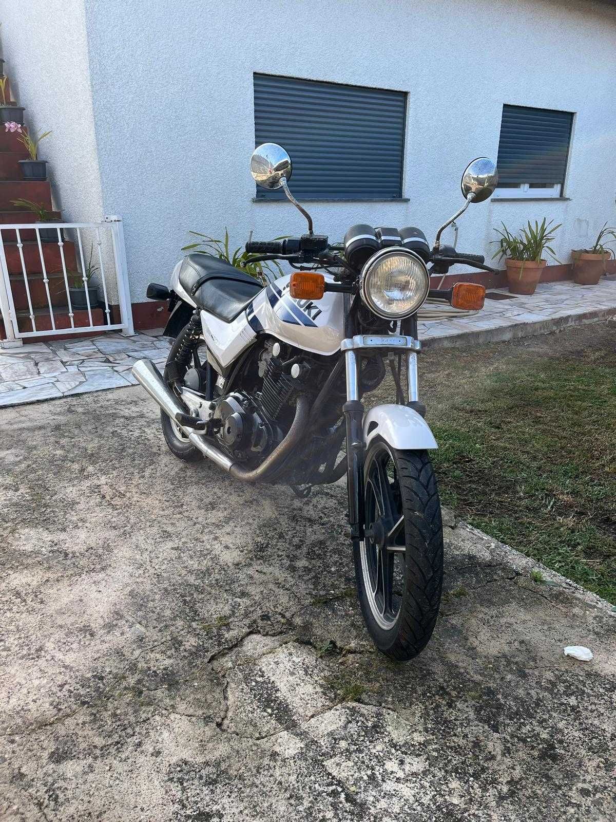 Mota Suzuki GS 450