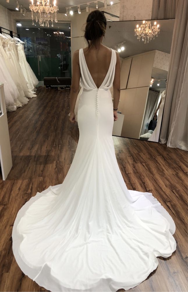 NOWA piękna  suknia ślubna LA SPOSA 36-38 rybka