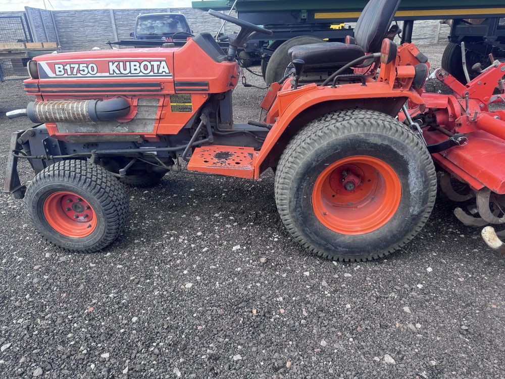 Minitraktorek  Kubota