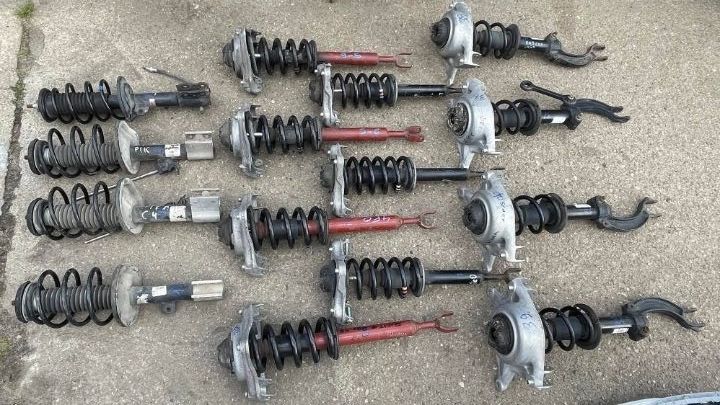 Amortyzator przód sprężyna lewy Audi A6 C5 4B0412031BN