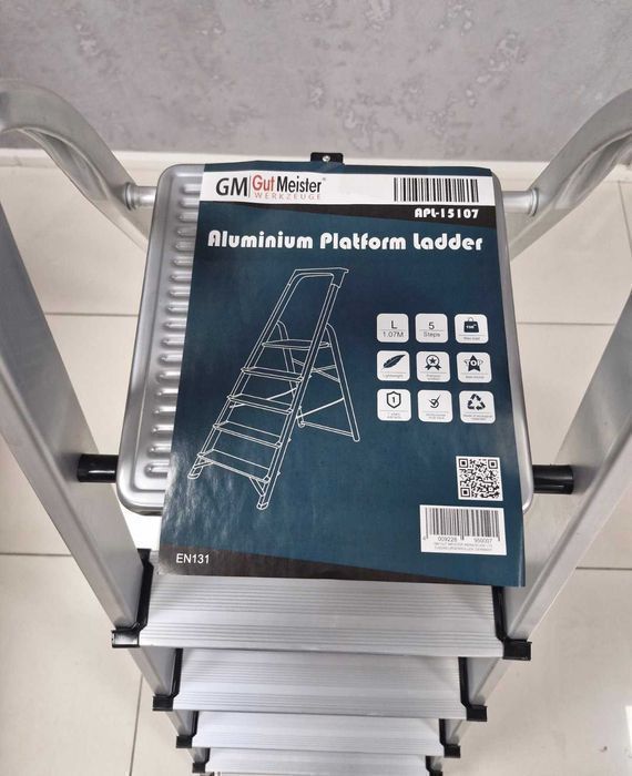 Драбина з алюмінію, стрем'янка 5 сходинок Gut Meister APL-15107
