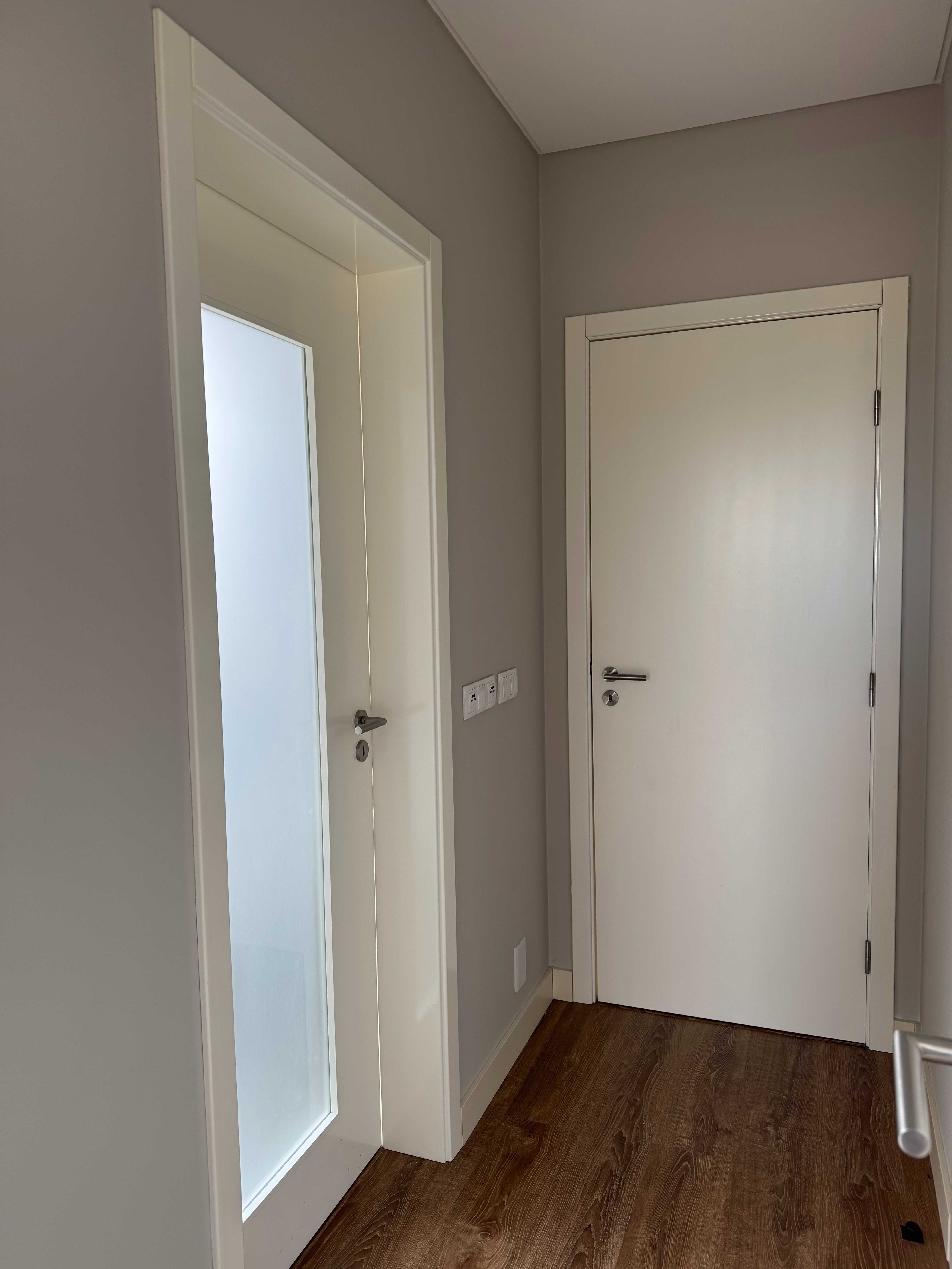 Portas interiores — bom estado