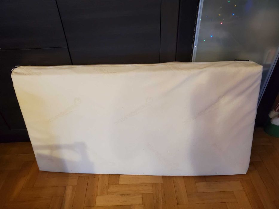Materac termoelastyczny do łóżeczka Comfortbe BabyMemory 120x60